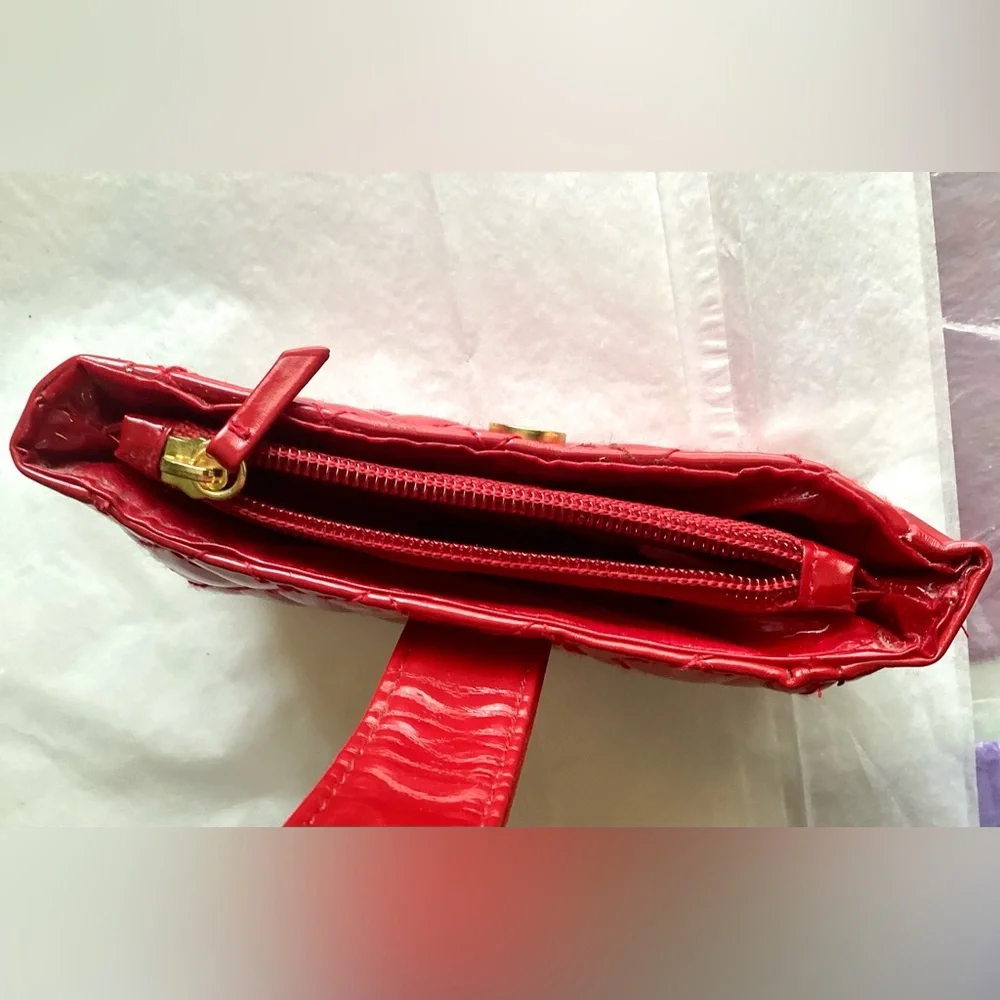 New❣️ Red Gold Patent Leather Zipper Bag